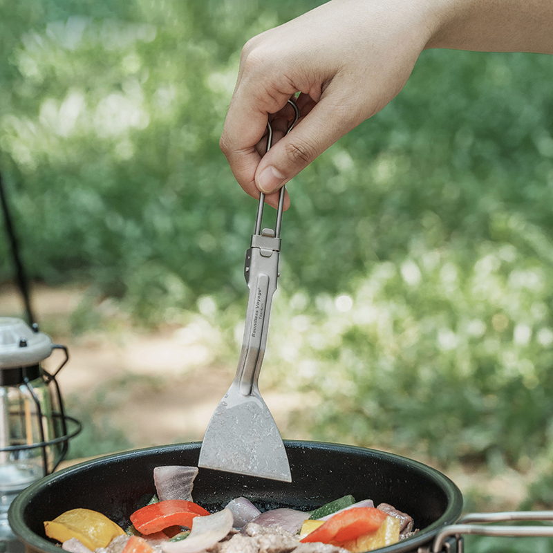 Camping Cooking Box Set - 無限の航海-キャンプ用食器、チタンヘラ、フライパン、折りたたみハンドル、キャンプ用フードターナー、キッチン、アウトドアクッキング