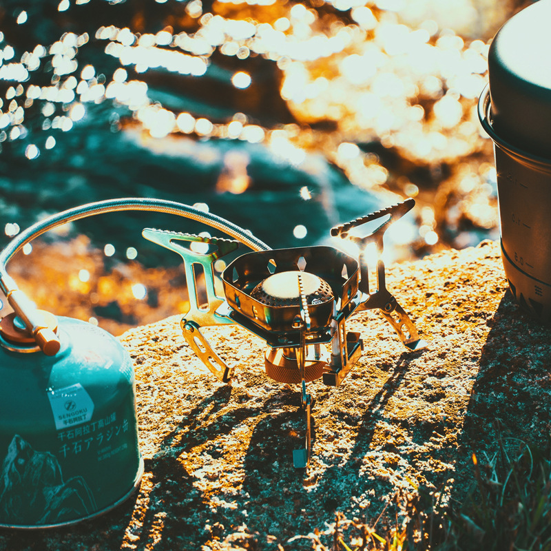 分割式携帯用防風ガスストーブ、取り外し可能なバーナー、平型お - Camping Cooking Canister のレビューと価格